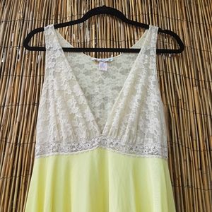 Vintage 50s/60s floral lace nightgown by Saramae Size 10/12